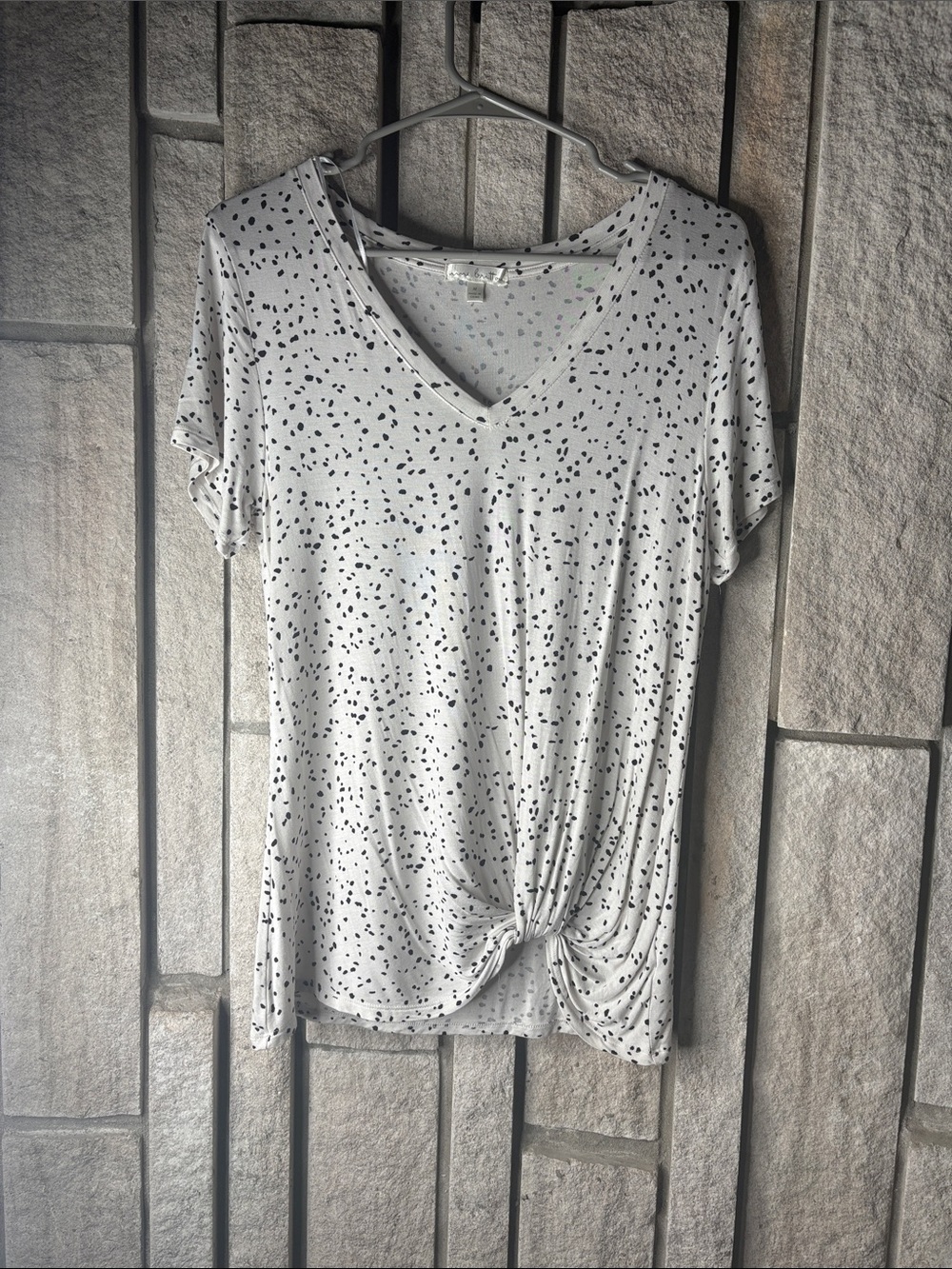 nine britton Light Gray V-Neck Knot-Front Dot Print Short Sleeve Top